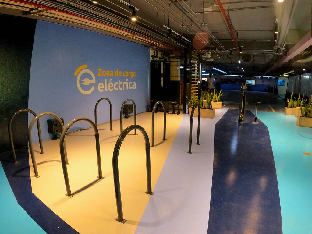 G0021213 1629840576141 1