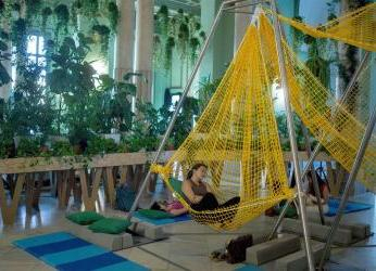 Los refugios climáticos buscan salvar vidas durante las olas de...