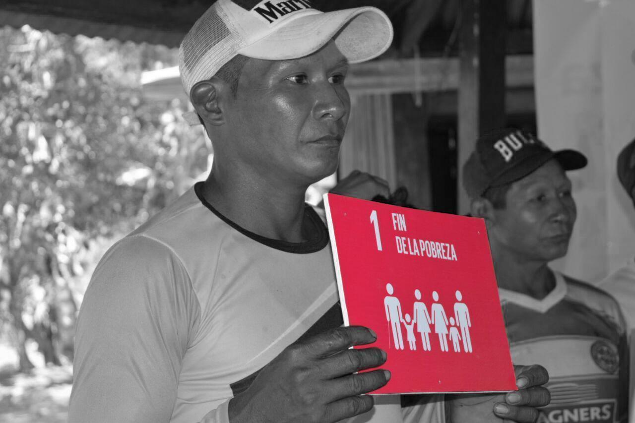 Indígena stand feria del libro