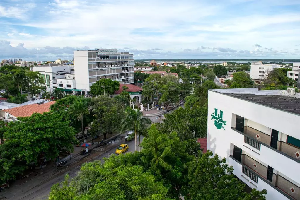 Imagen de las sedes 1 y 2 de la Universidad Simón Bolívarjpg