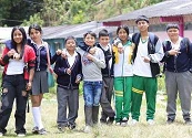 Solo uno de cada dos adolescentes en Colombia accede a la educación media: el reto estructural que aguarda al próximo Gobierno